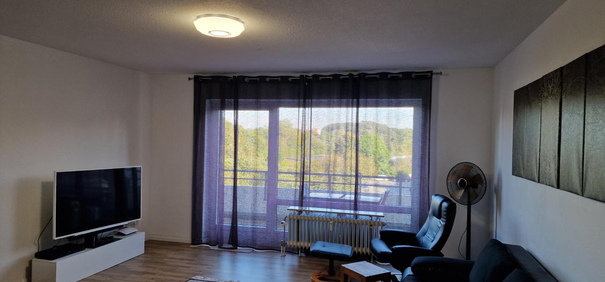 Foruz - Mit Balkon & Tg-stellplatz Apartment