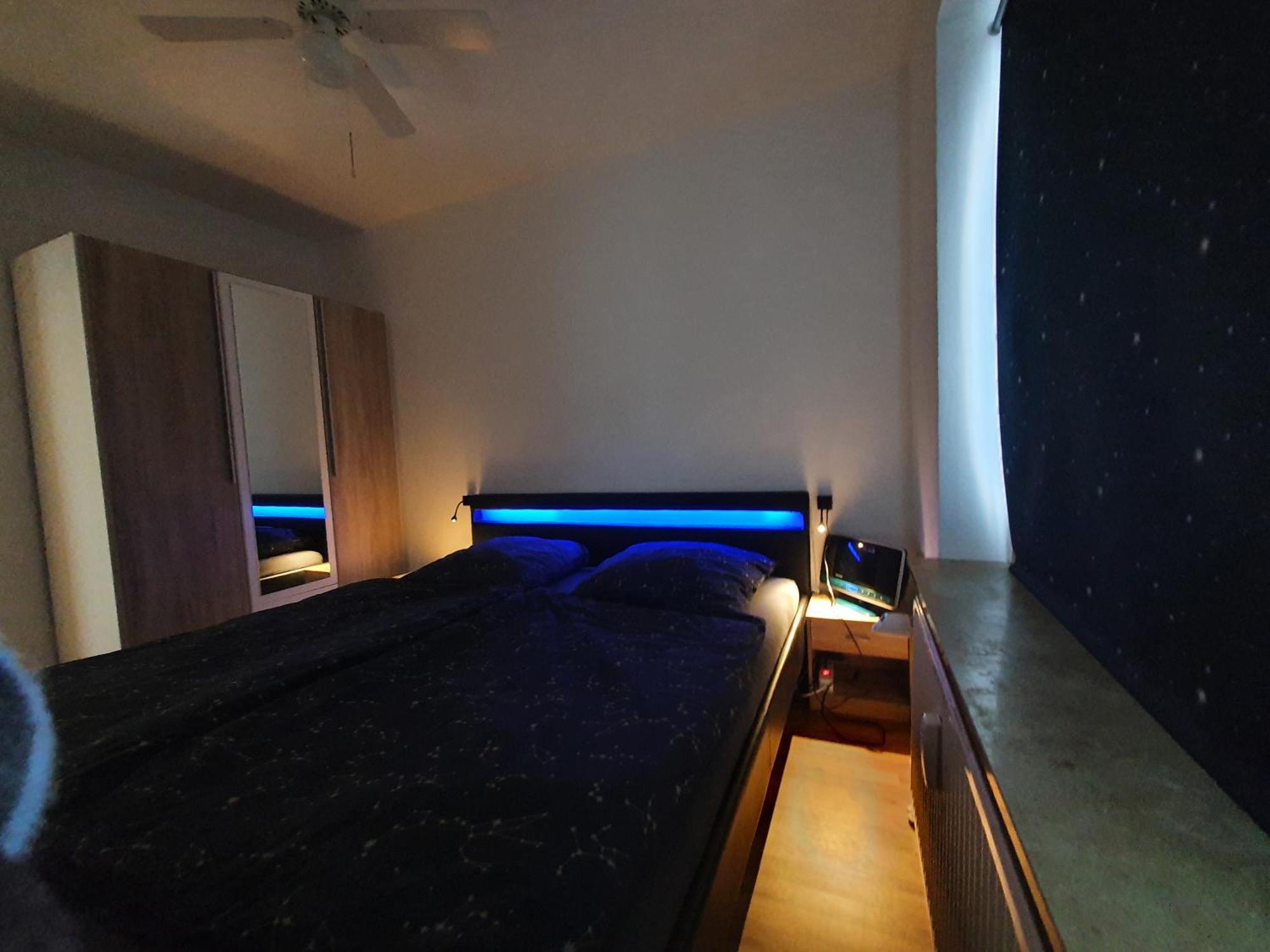Foruz - Mit Balkon & Tg-stellplatz Apartment